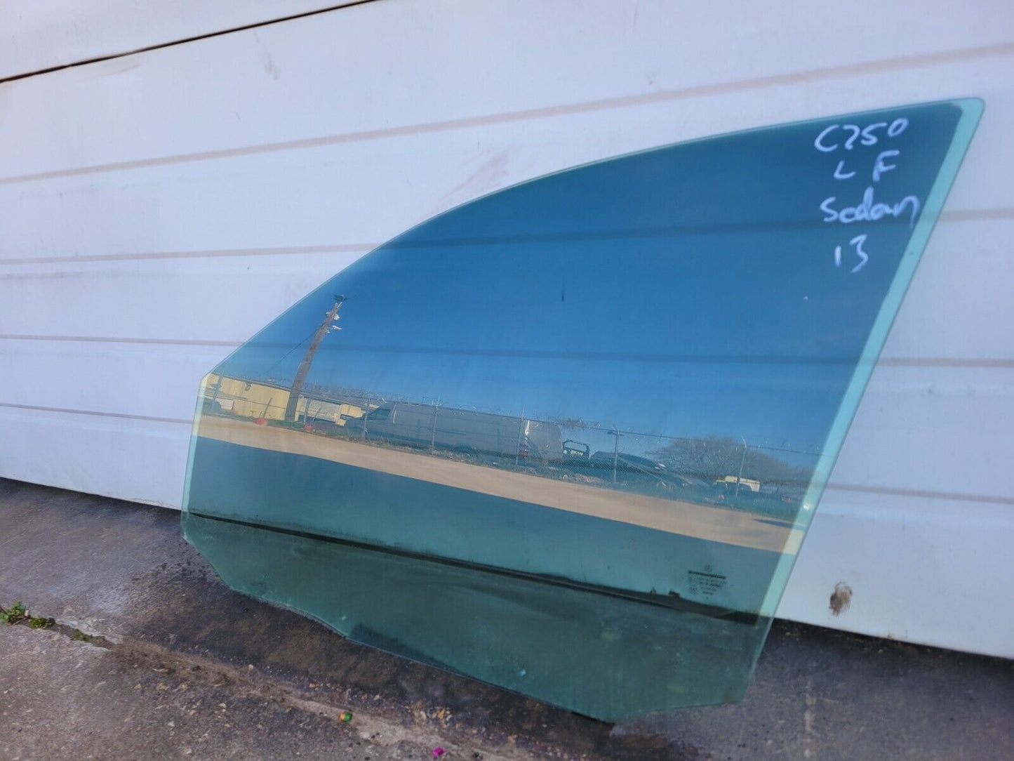 2012-2014 Mercedes C250 C350 Left Front Driver Door Window Glass OEM 43R-00083