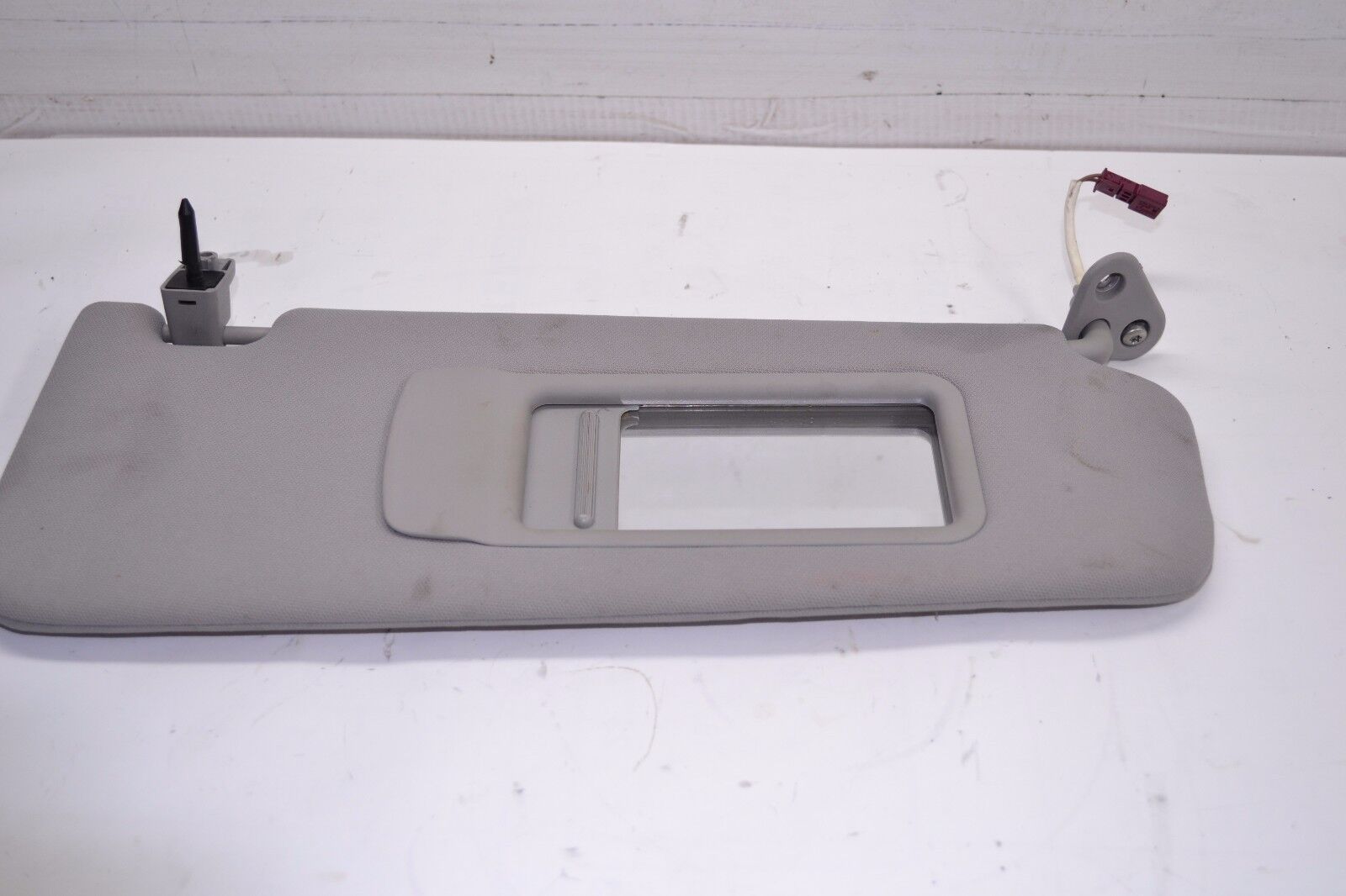 2006-2011 BMW E90 325I 328I 330I 335I Front Right Passenger Side Sun Visor Gray