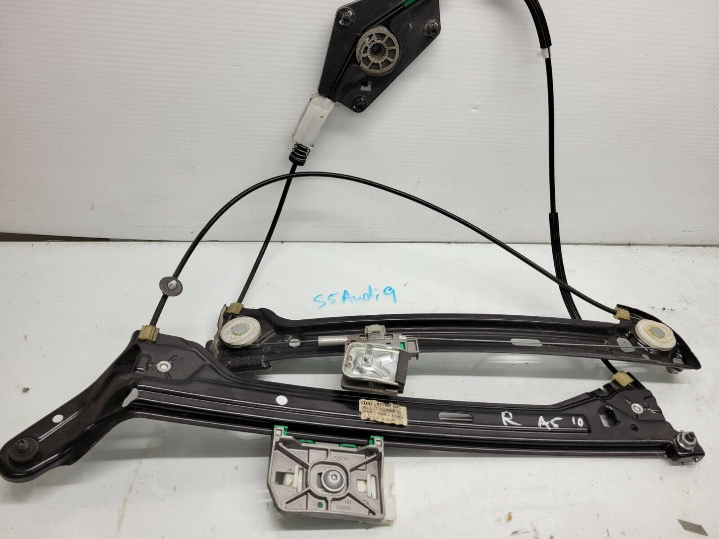 2008-2016 Audi A5 Right Front Passenger Door Window Regulator Oem