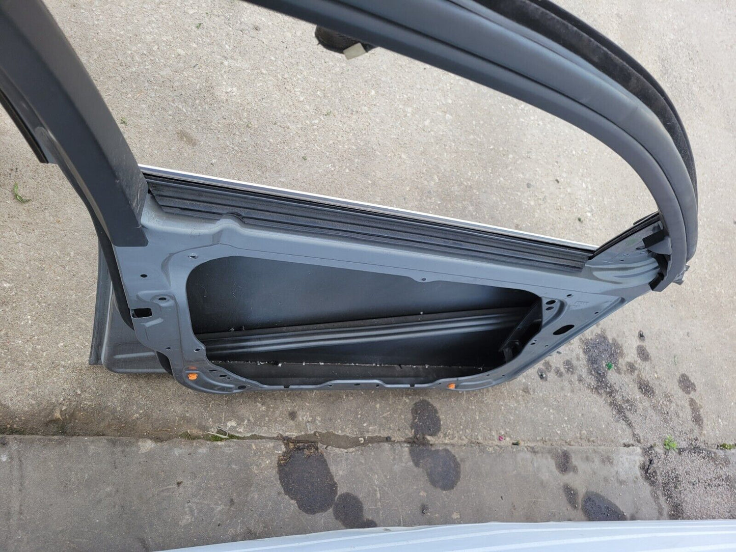 2012-2014 Mercedes C250 C350 Sedan Left Front Driver Door Shell OEM local TX