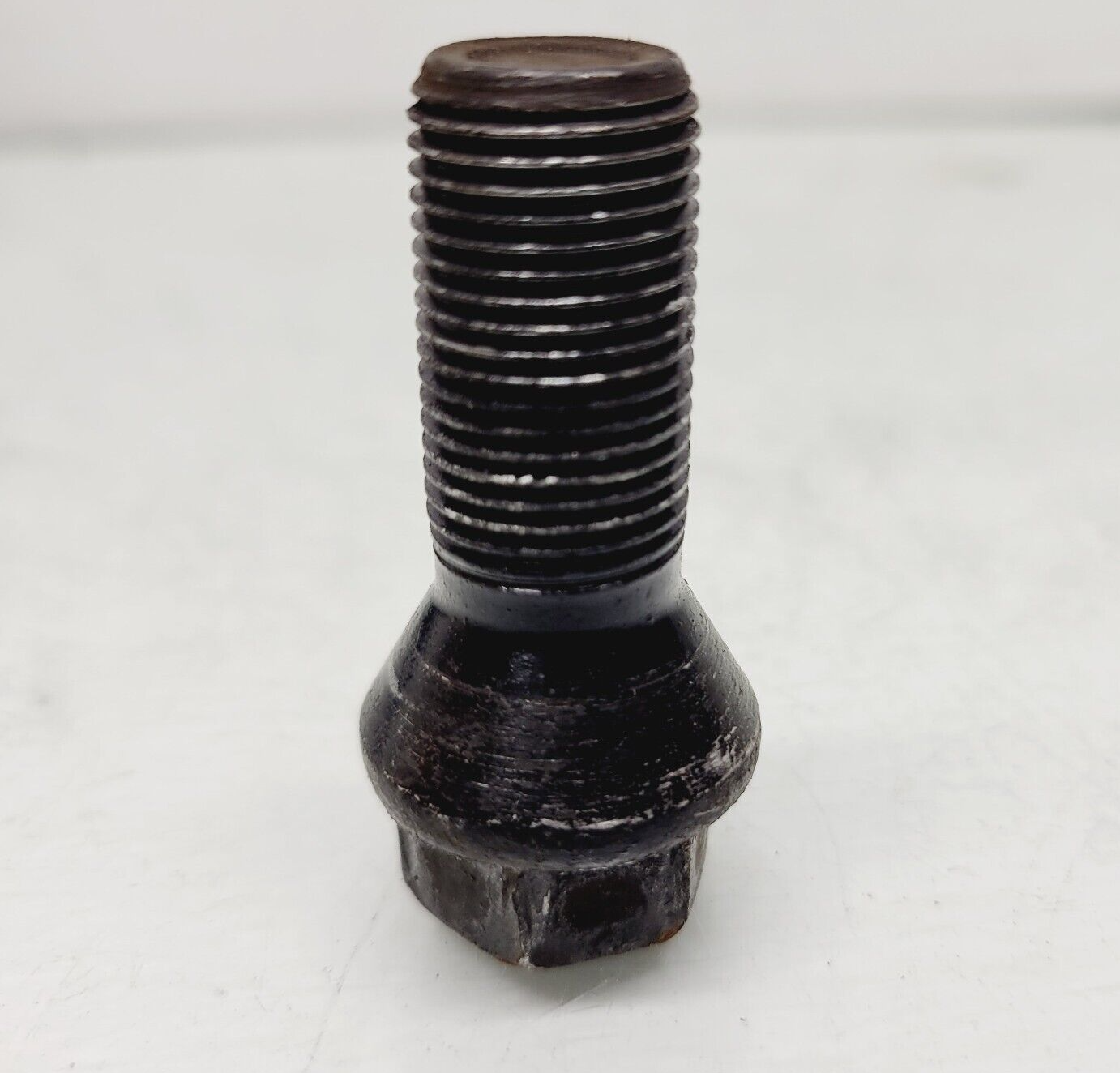 2017-2020 Mini Cooper Countryman Lug Bolt