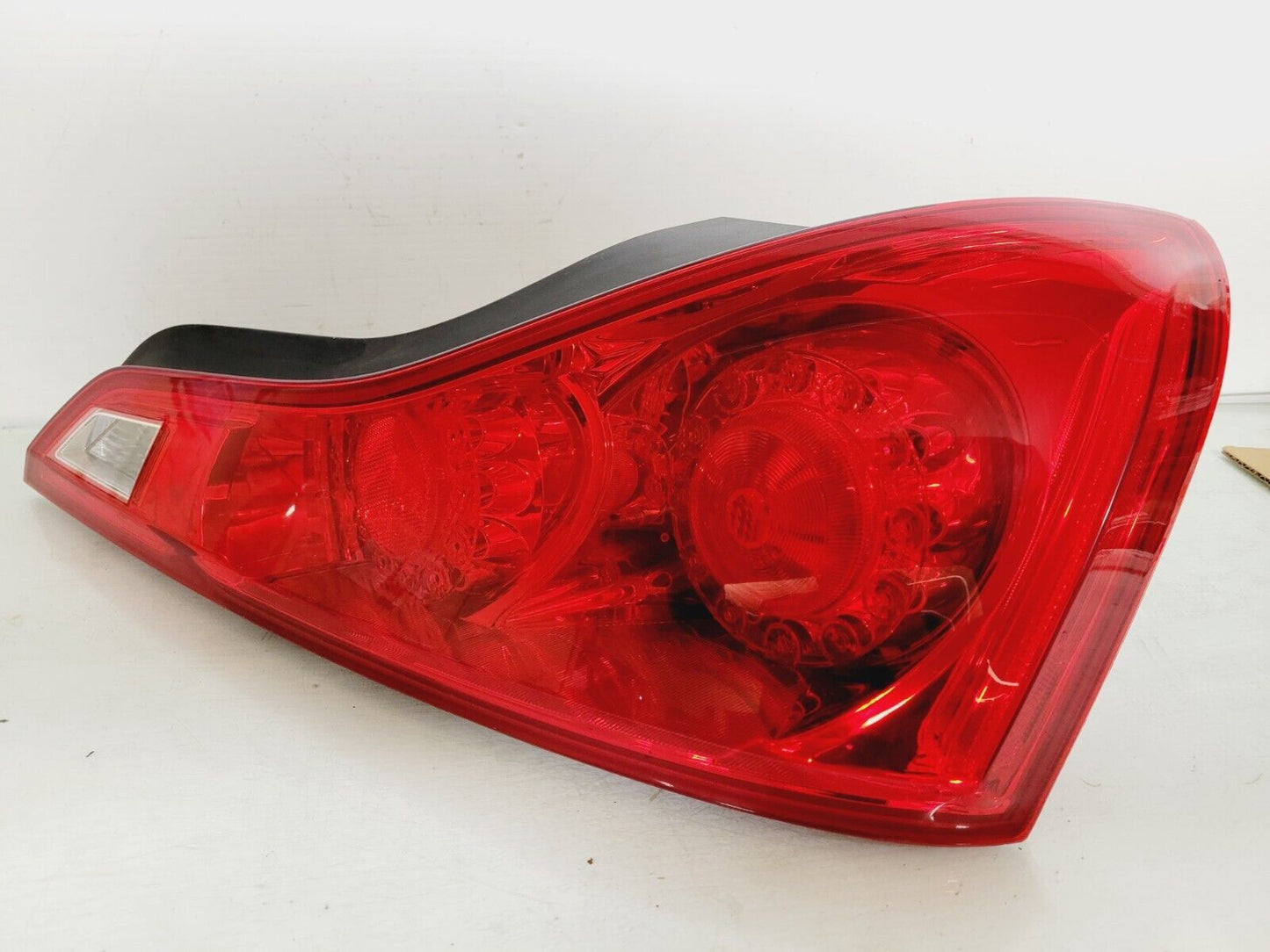 2014-2015 Infiniti Q60 Coupe Right Rear Passenger Side Outer Tail Light Lamp Oem