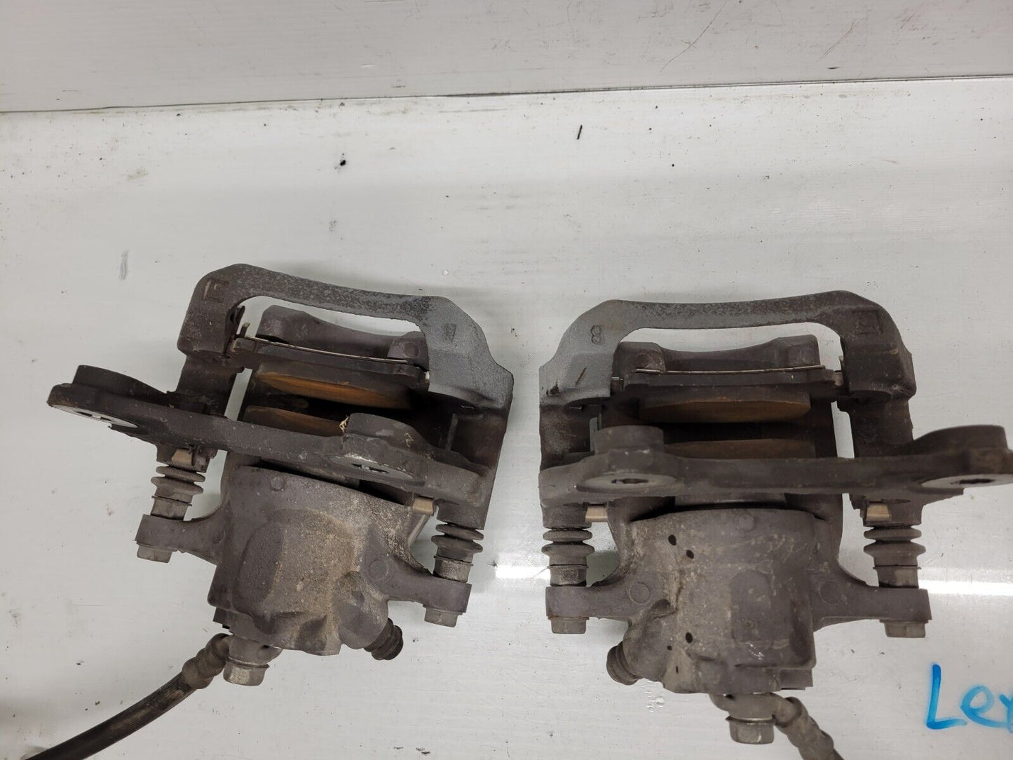 2013-2015 Lexus Gs350 Gs450H Rear Brake Calipers Pair Oem