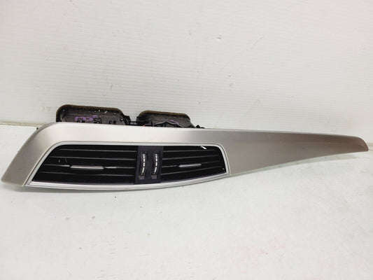 2012-2014 Mercedes C250 C350 C300 AC Center Air Vent Trim OEM 2048308154