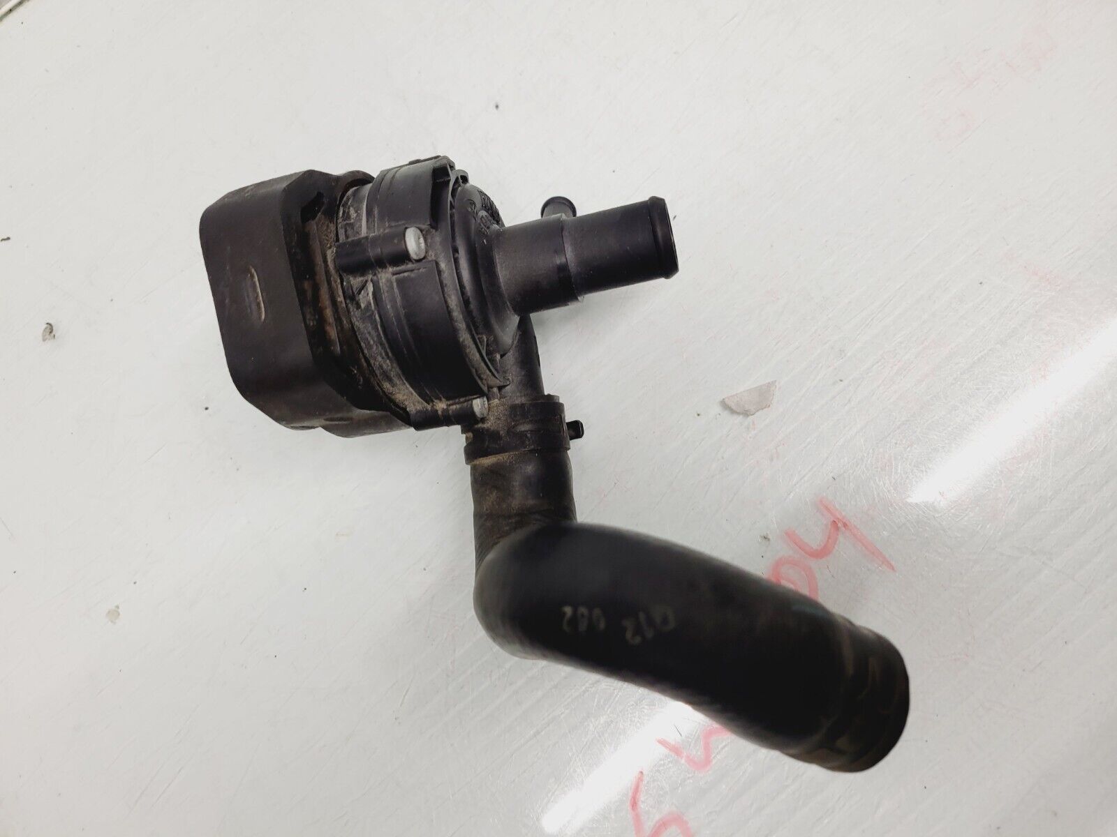 2012-2014 Mercedes C250 1.8L Secondary Auxiliary Water Pump OEM A2118350028