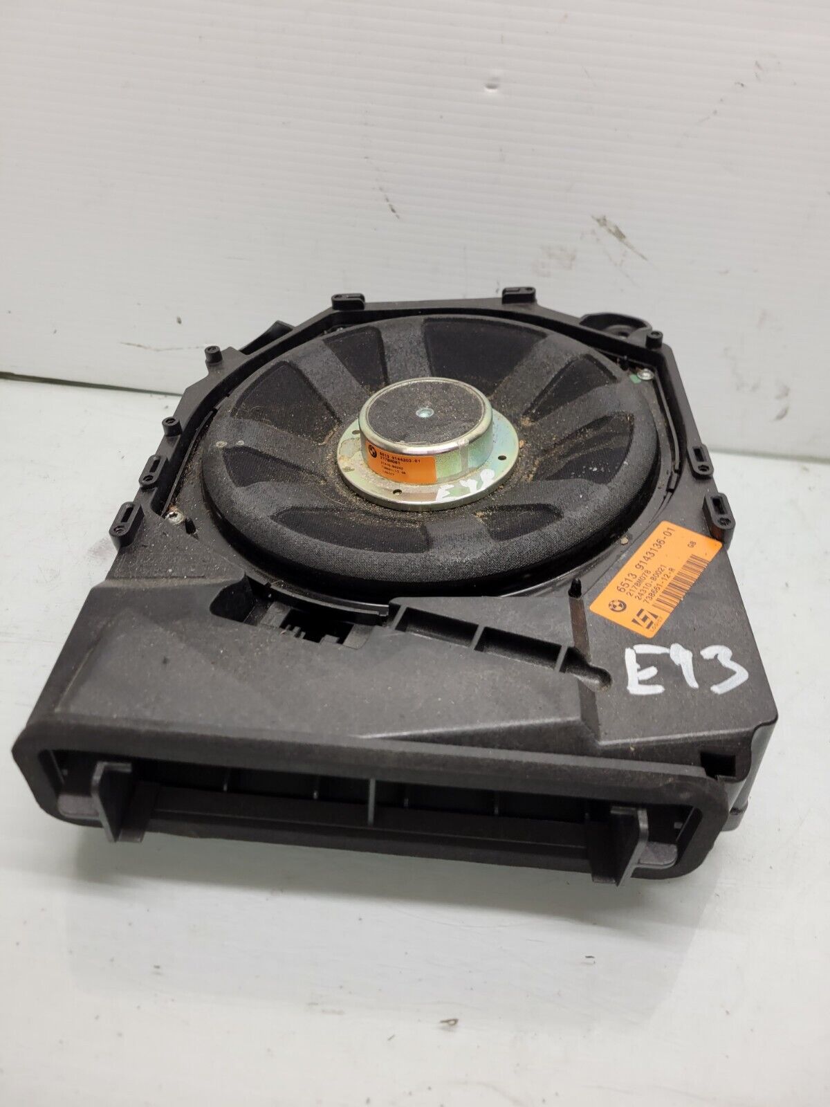 2009-2011 BMW 328I 335I Right Subwoofer Audio Speaker Oem