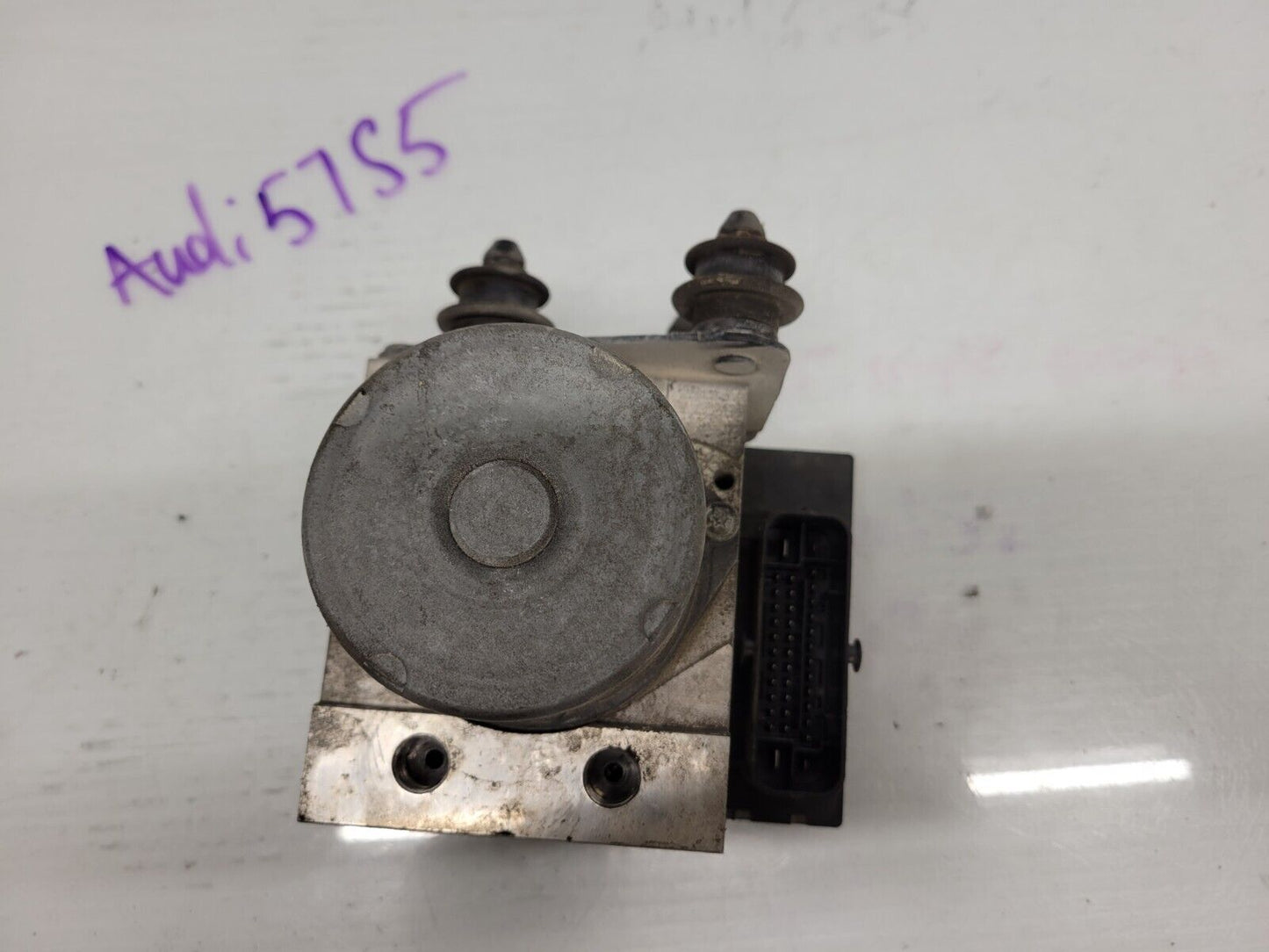 2010-2012 Audi S5 4.2L Abs Control Pump Oem