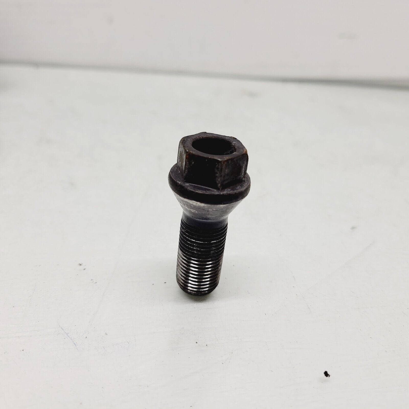 2017-2020 Mini Cooper Countryman Lug Bolt