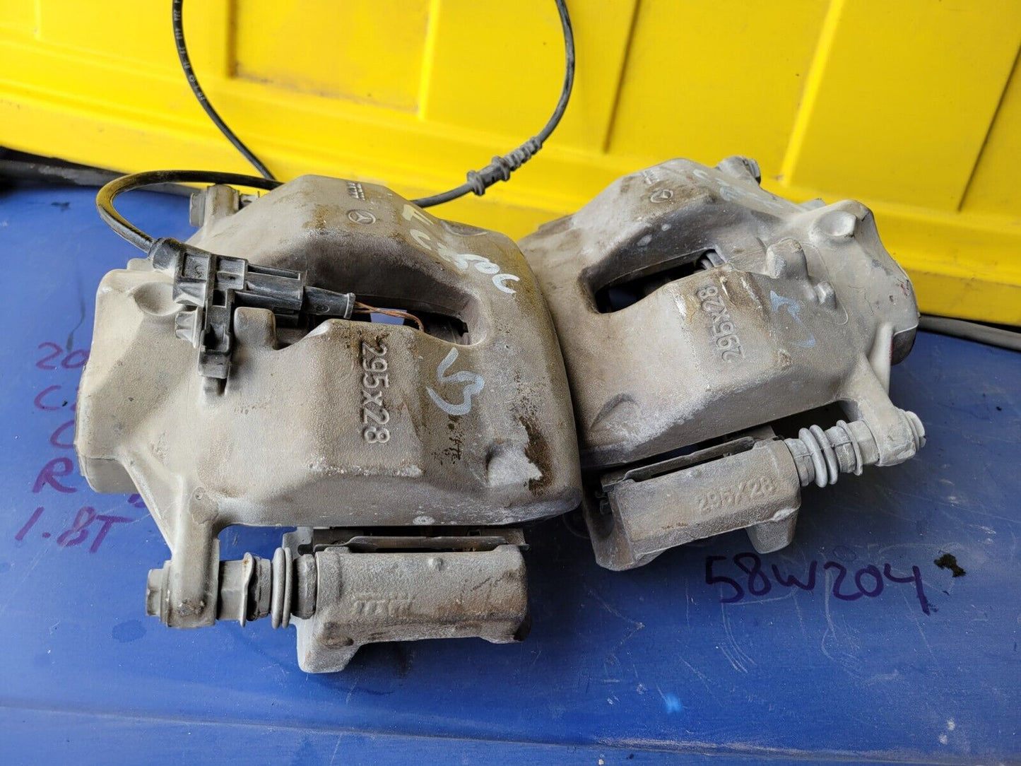 2008-2014 Mercedes C250 C300 Left & Right Front Brake Calipers Oem