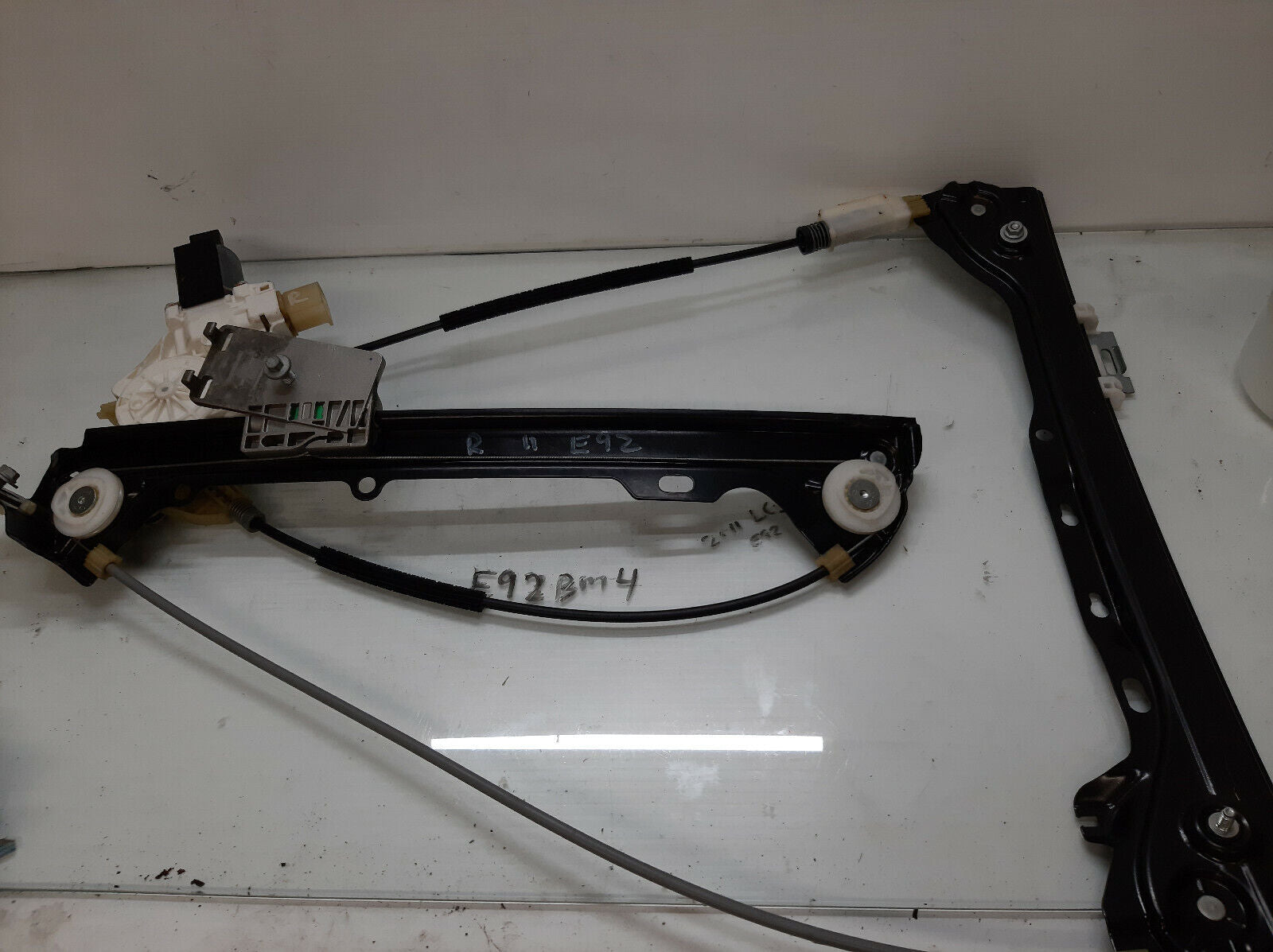 2011-2013 BMW 328I 335I Coupe Right Window Regulator With Motor Oem