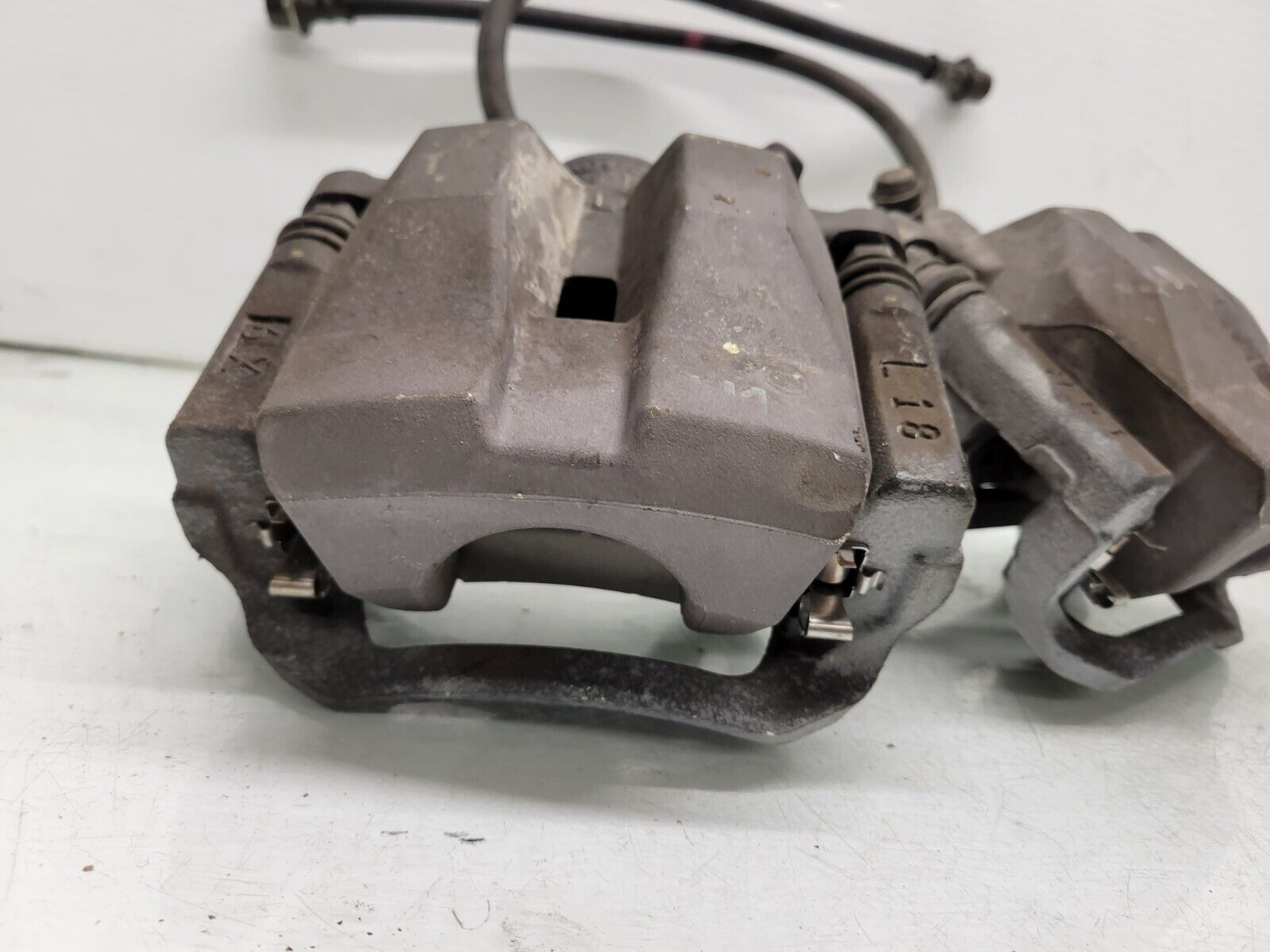 2013-2015 Lexus Gs350 Gs450H Rear Brake Calipers Pair Oem