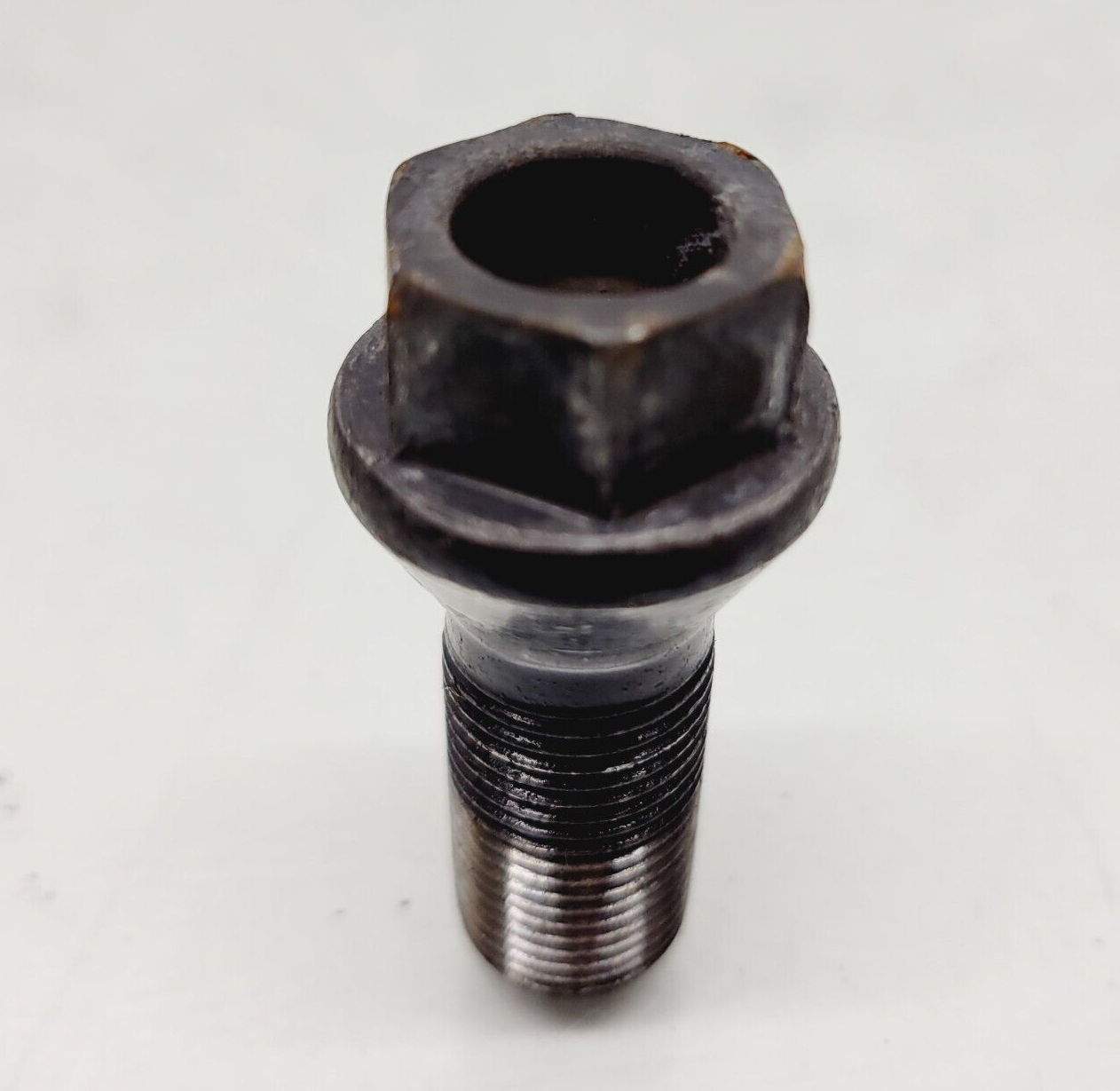 2017-2020 Mini Cooper Countryman Lug Bolt