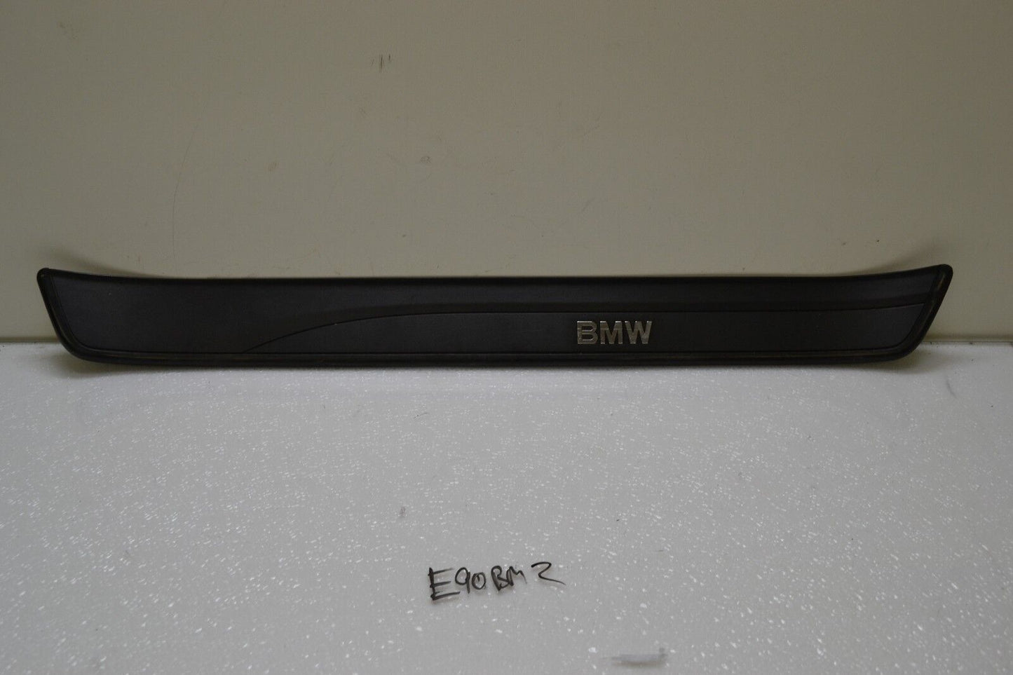 2006-2008 BMW E90 325I 328I 330I 335I Front Right Door Sill Cover 7060280