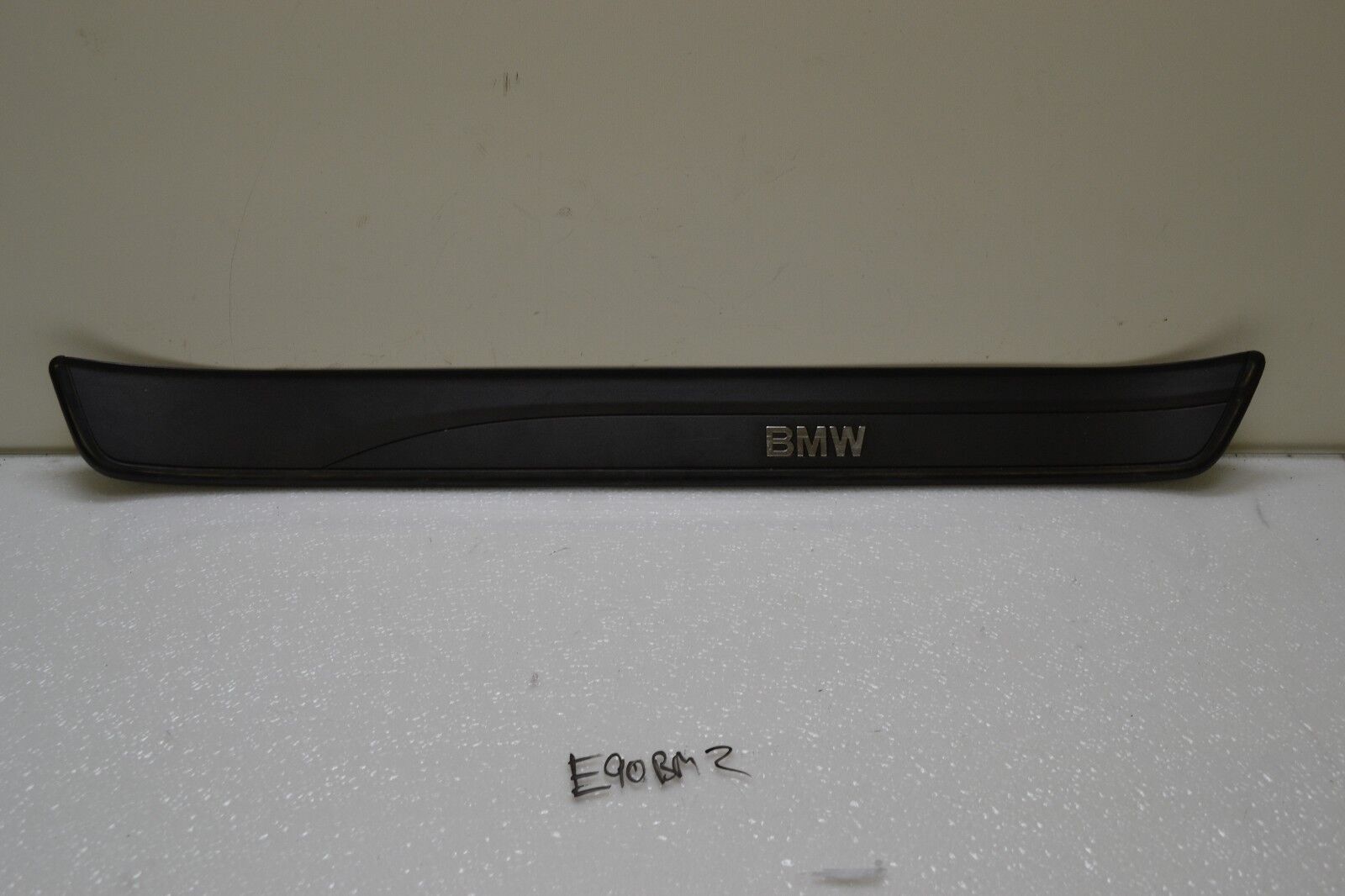 2006-2008 BMW E90 325I 328I 330I 335I Front Right Door Sill Cover 7060280