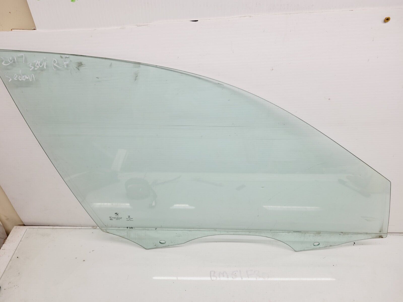 2016-2018 BMW 320I 330I 340I Right Front Passenger Window Glass Oem