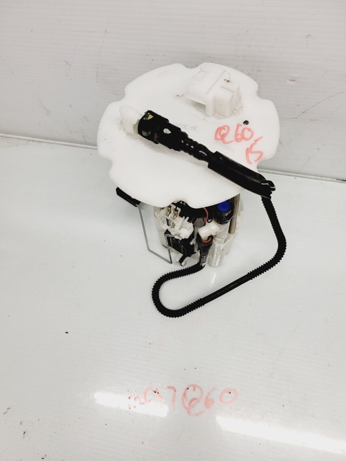 2014-2015 Infiniti Q60 3.7L Fuel Pump Module Oem