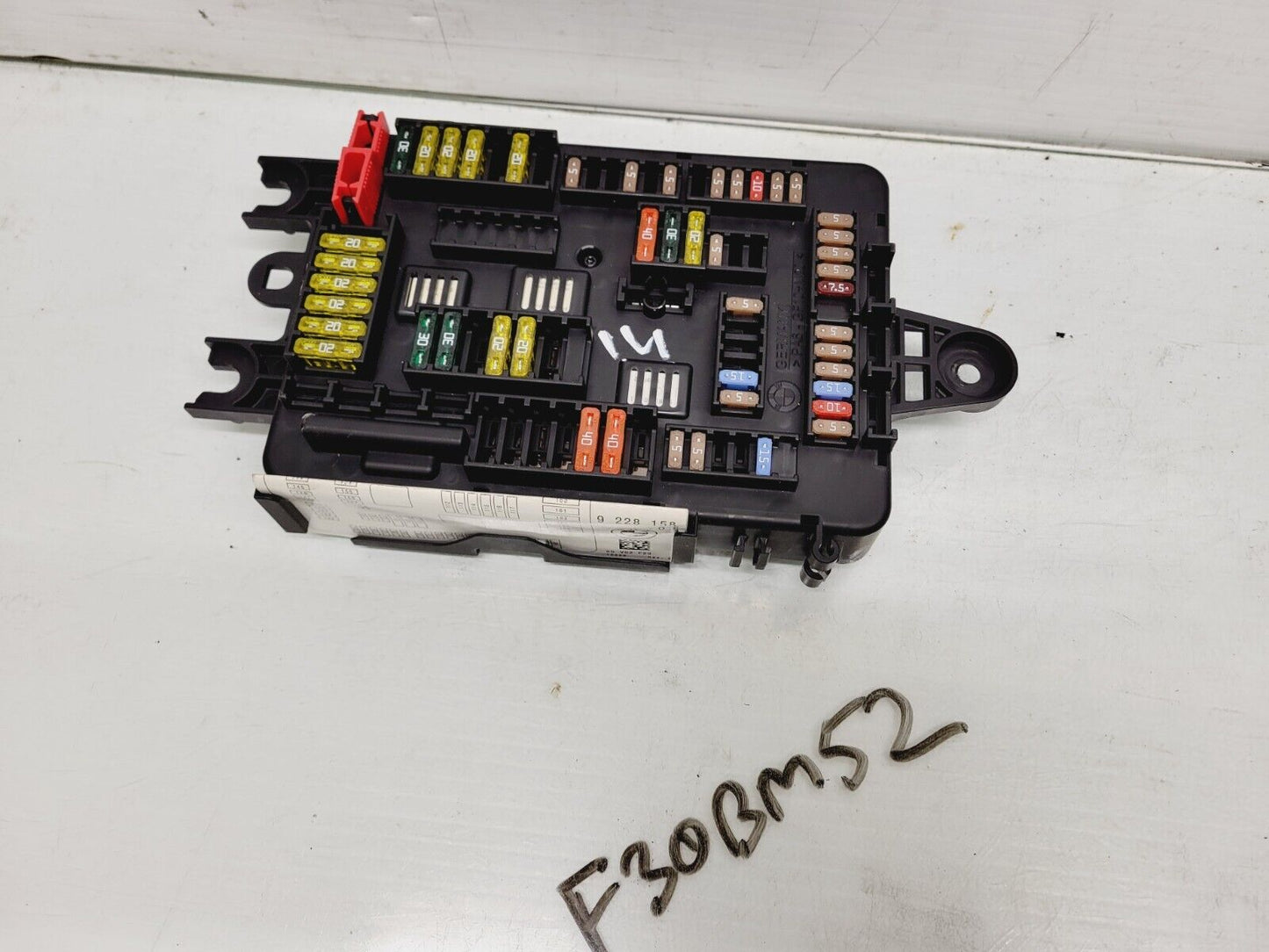 2012-2016 BMW 328I F30 Rear Power Distribution Fuse Box Module Oem