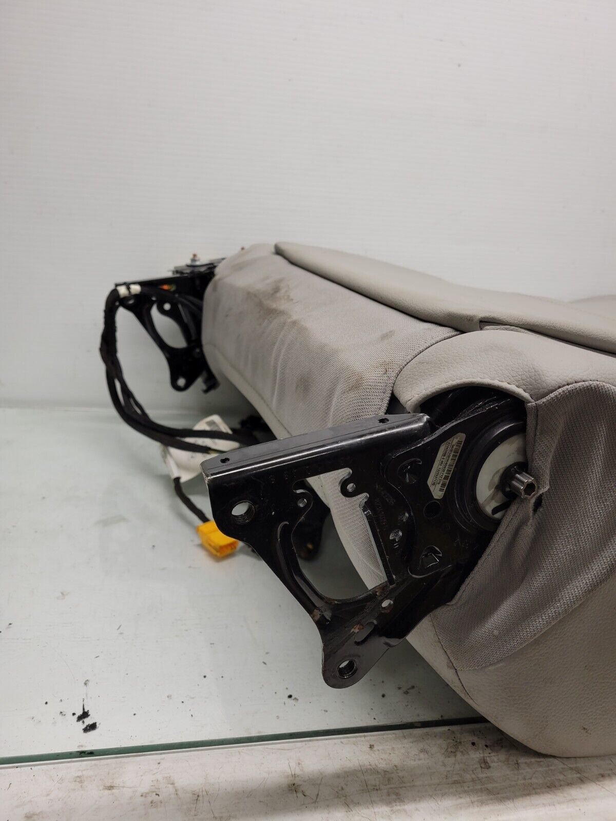 2012-2014 Mercedes C250 C350 Left Front Upper Seat w Headrest OEM A2045408735