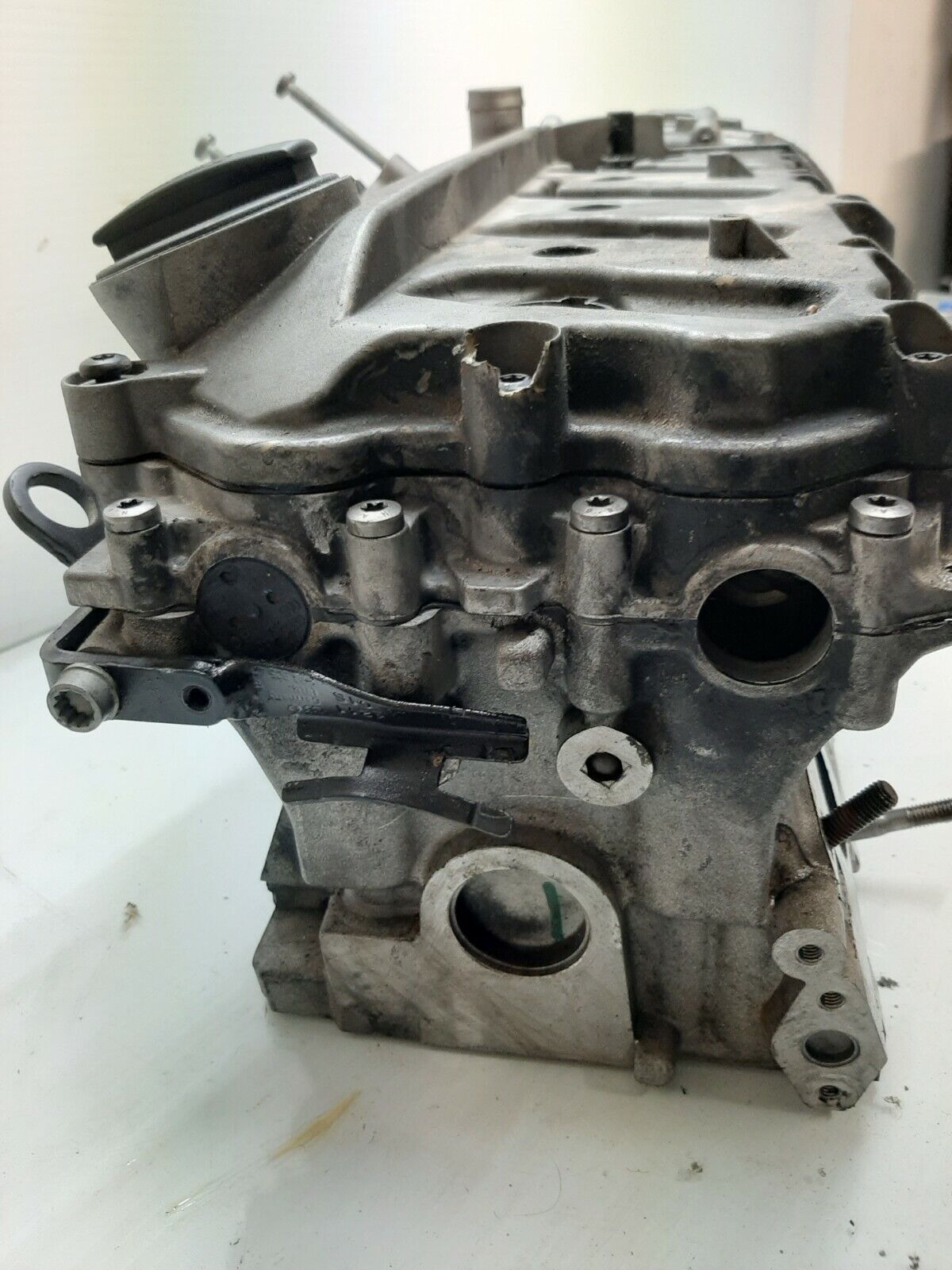 2008-2012 Audi S5 4.2L Engine Motor Left Cylinder Head Oem