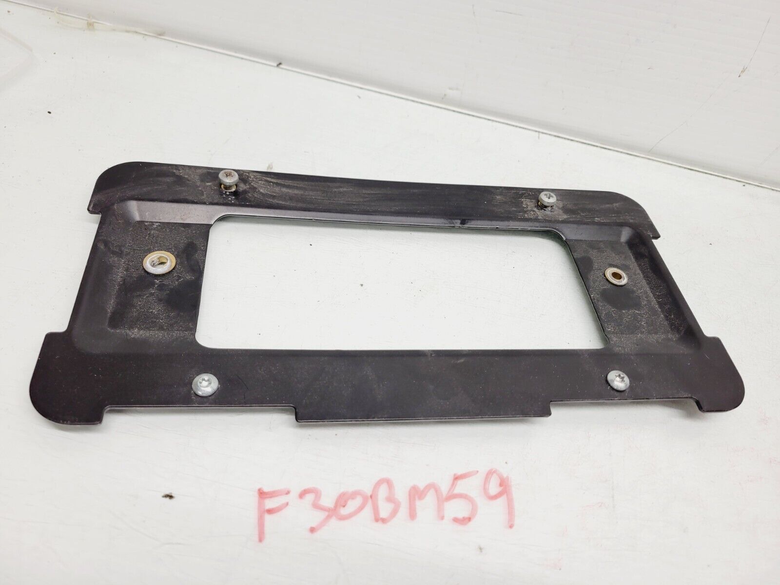 2016-2018 BMW 320I 330I 340I Rear License Plate Frame Mount Bracket Oem