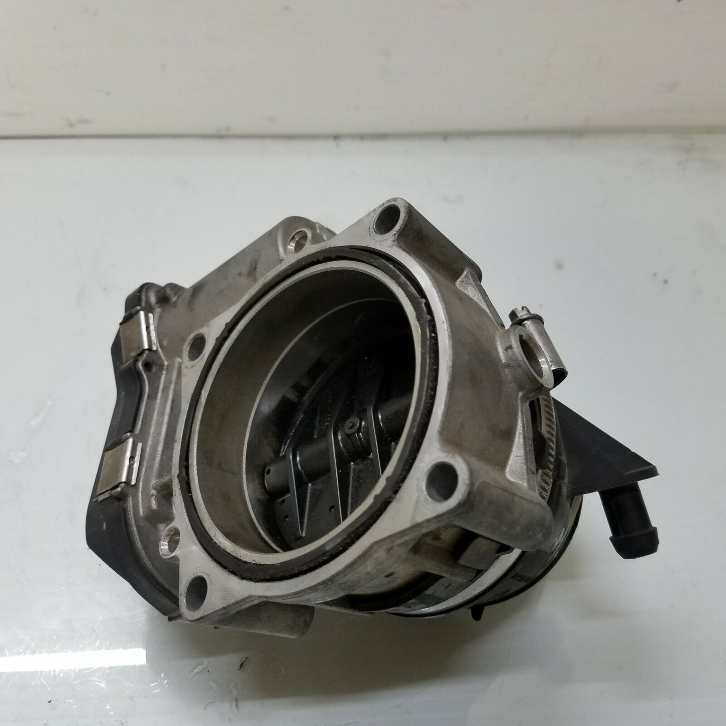 2009-2011 BMW 328I Throttle Body 3.0L Oem 7556118 Lci