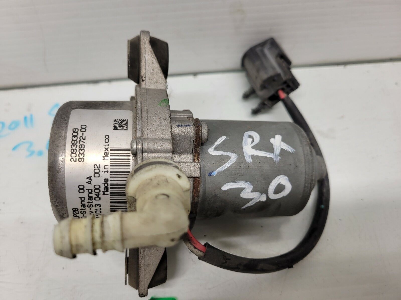 2010-2011 Cadillac Srx 3.0L Vaccuum Pump Oem