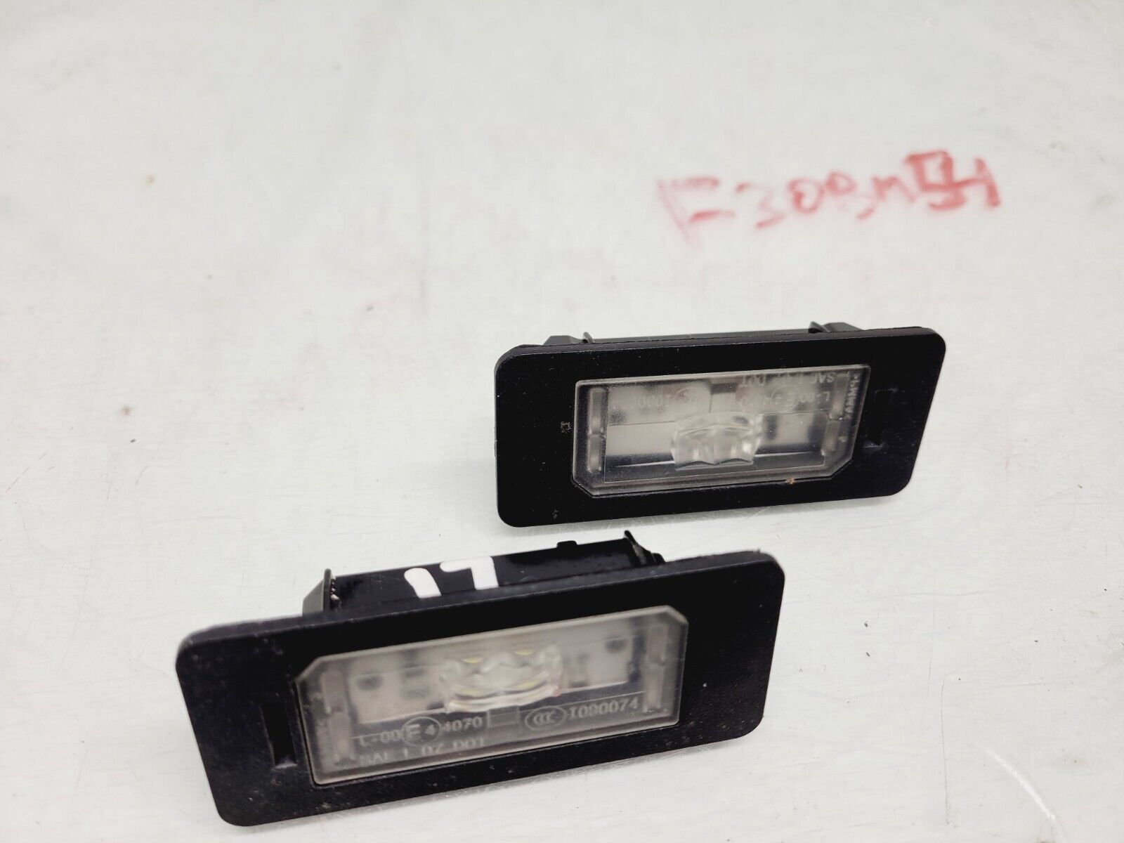 2016-2018 BMW 320I 330I 340I License Plate Lights