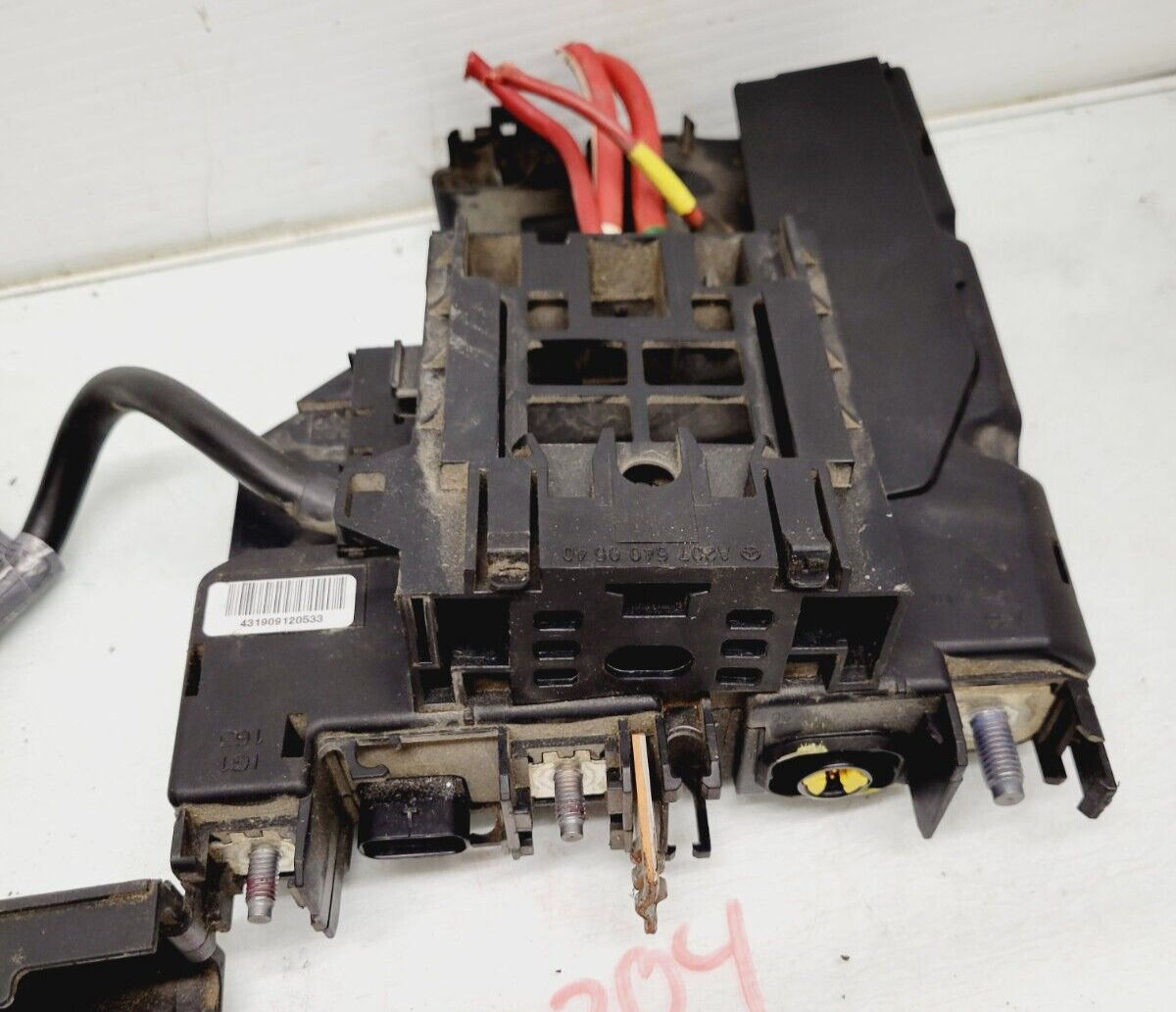 2012-2014 Mercedes C250 C350 C300 Battery Junction Fuse Box Pyro Fuse 2075401850