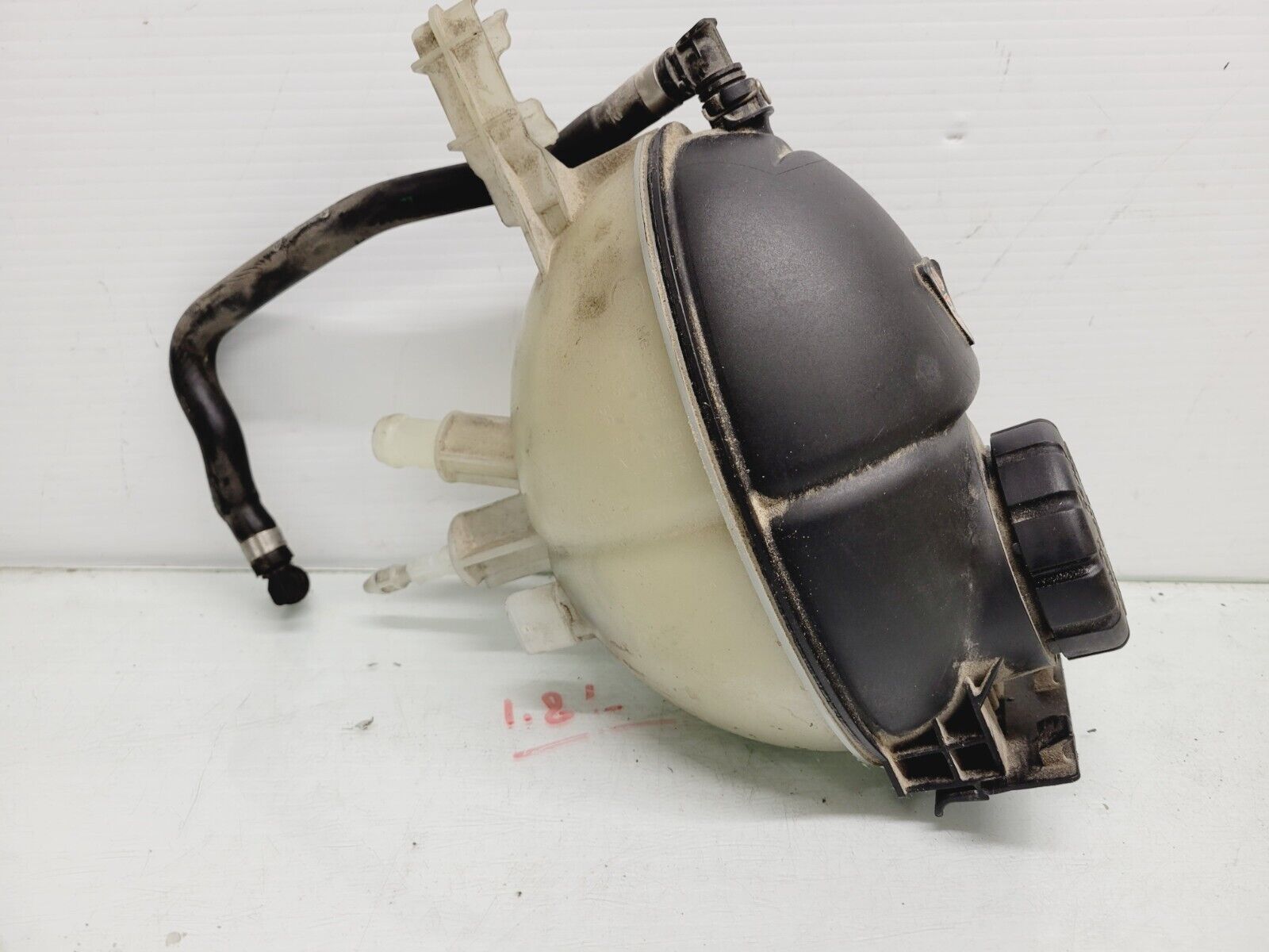 2012-2014 Mercedes C250 1.8L Coolant Overflow Expansion Tank OEM A2045000549