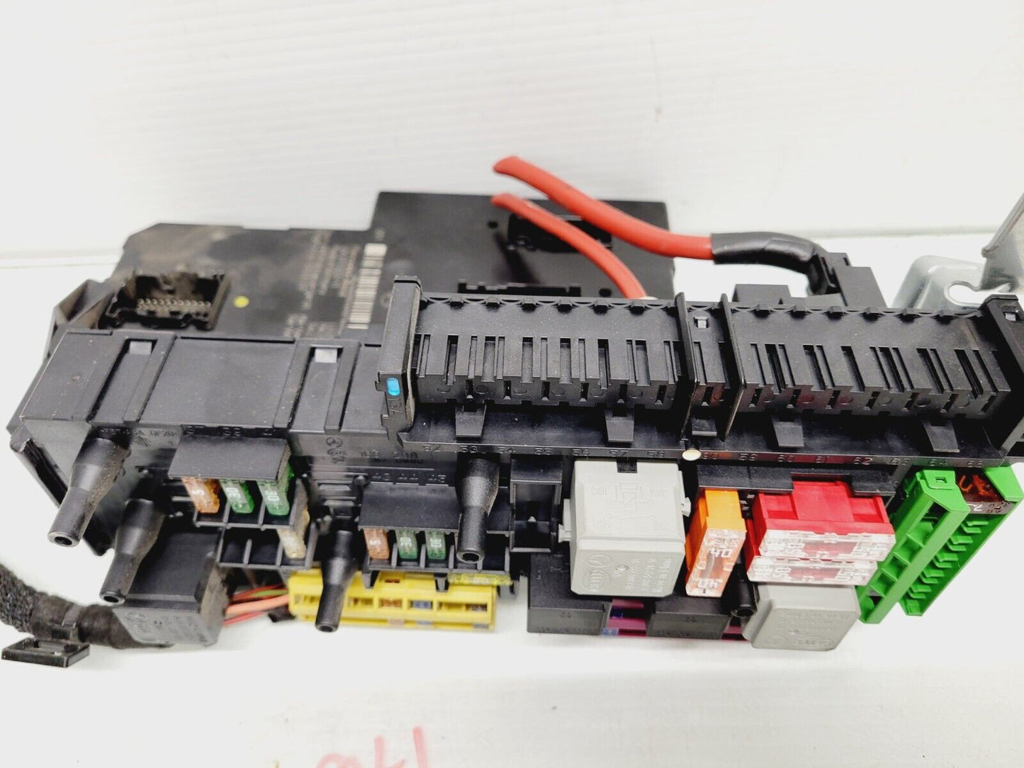 2012-2014 Mercedes C250 C350 Rear Fuse Relay Box Module OEM 2049060205