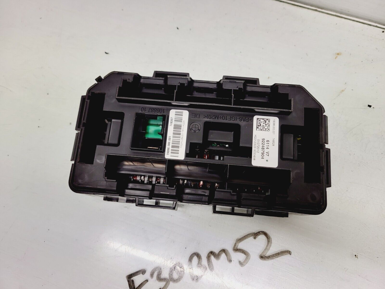 2012-2016 BMW 328I 335I F30 Front Power Distribution Junction Fuse Box Oem