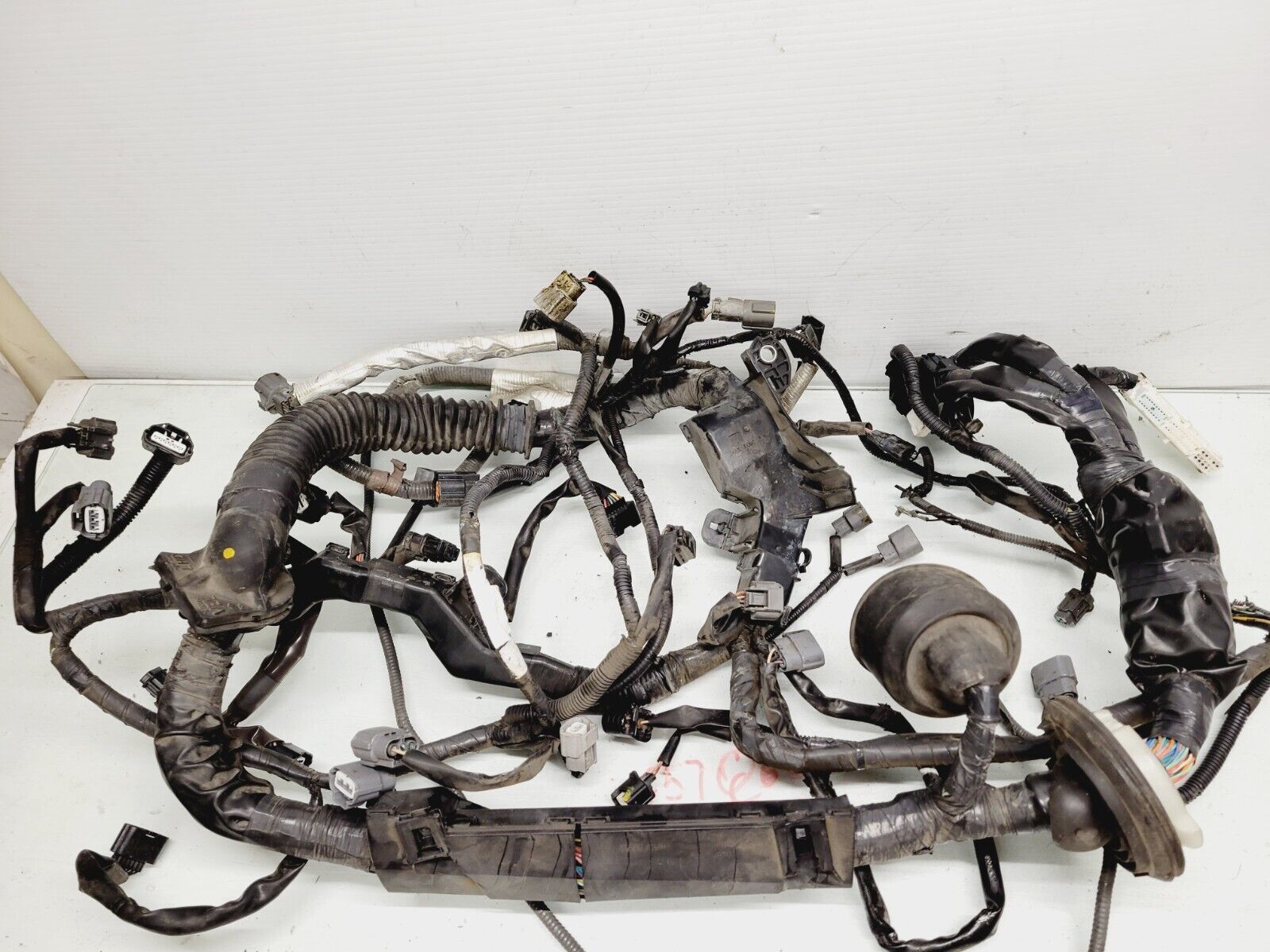 2014-2015 Infiniti Q60 3.7L Engine Wire Harness Oem