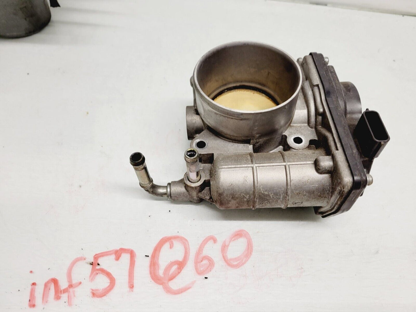 2014-2015 Infiniti Q60 3.7L Left Side Engine Throttle Body Oem