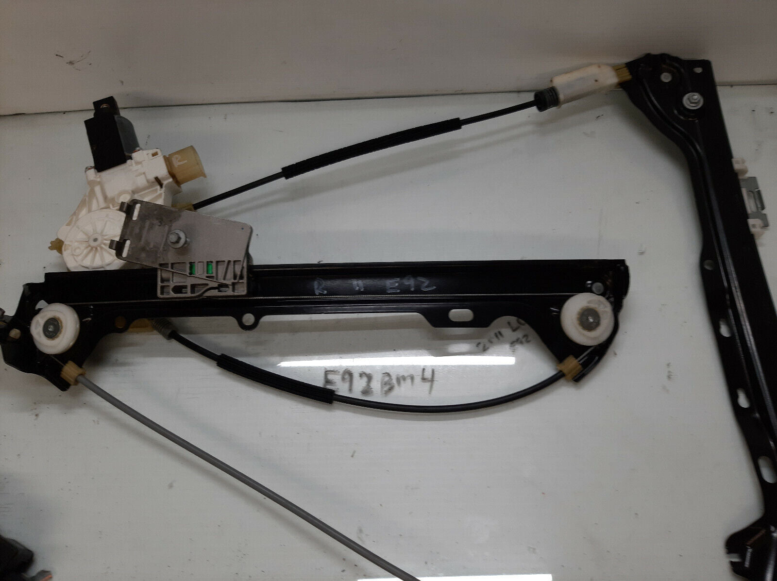 2011-2013 BMW 328I 335I Coupe Right Window Regulator With Motor Oem