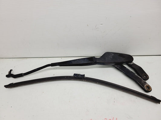 2012-2014 Mercedes C250 C350 Sedan Passenger Windshield Wiper Arm A2048201544