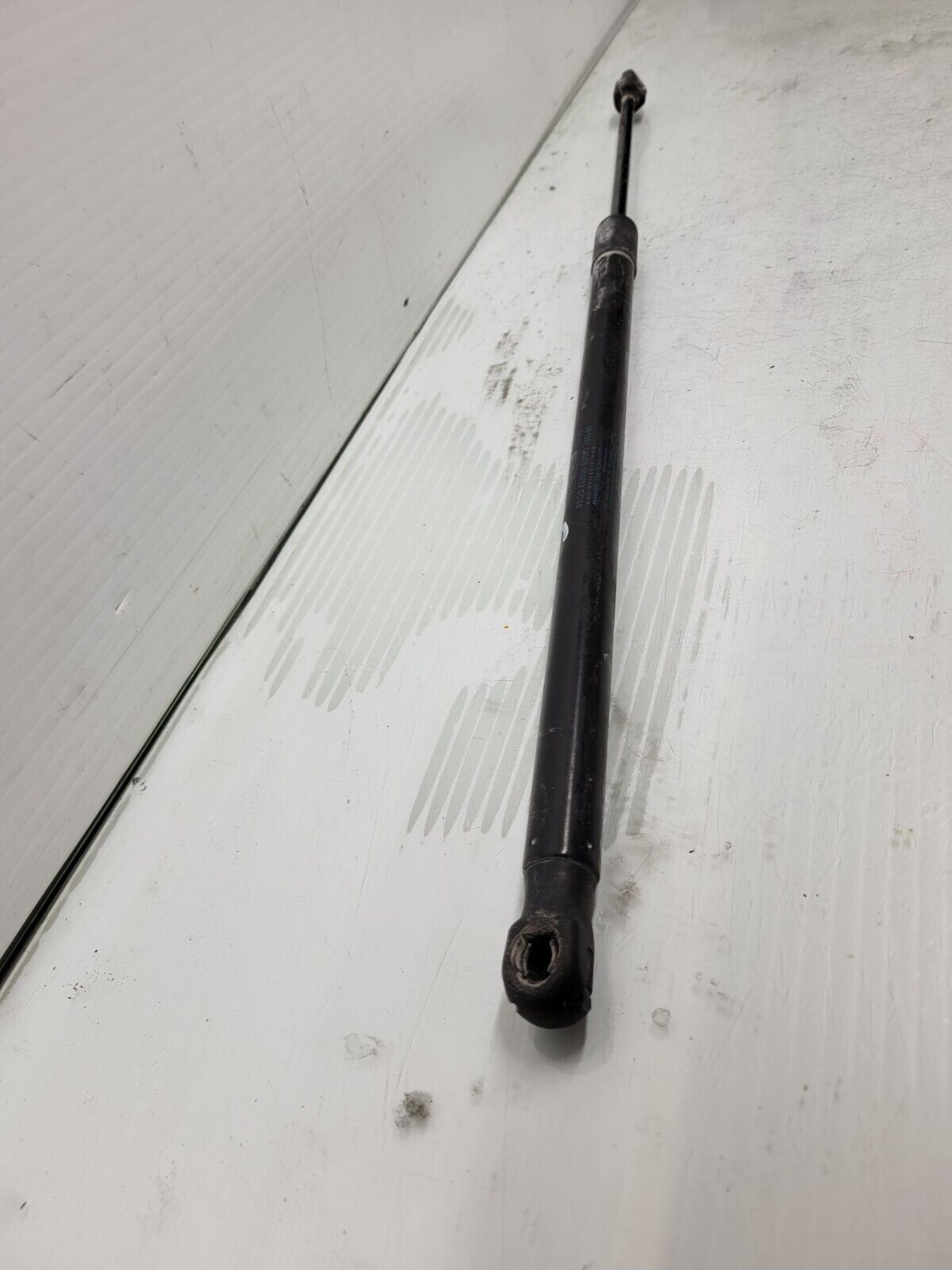 2012-2014 Mercedes C250 C350 Coupe Front Hood Lift Shock Strut Oem