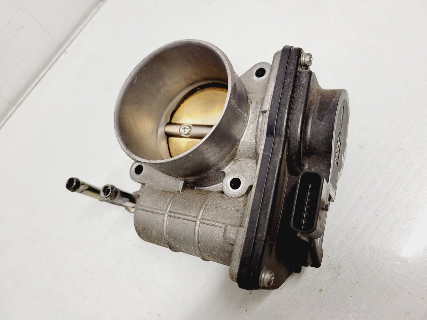 2014-2015 Infiniti Q60 3.7L Left Side Engine Throttle Body Oem