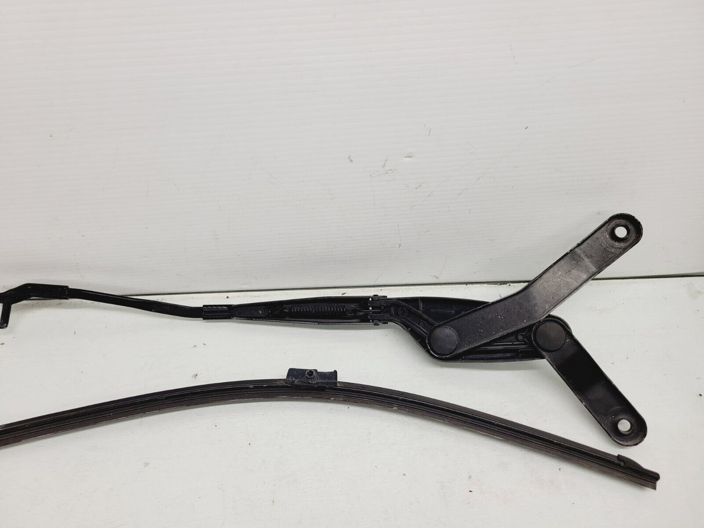 2012-2014 Mercedes C250 C350 Sedan Passenger Windshield Wiper Arm A2048201544