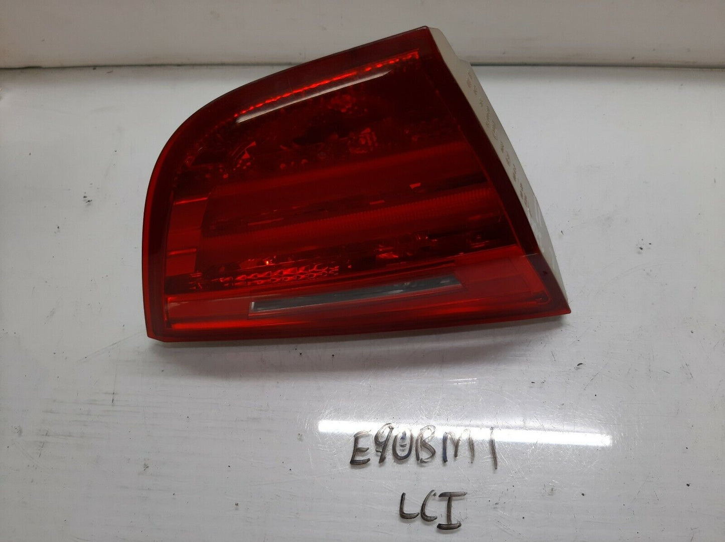 2009-2011 BMW 330Xi 328Xi Xdrive Sedan Left Driver Inner Tail Light Lamp Oem