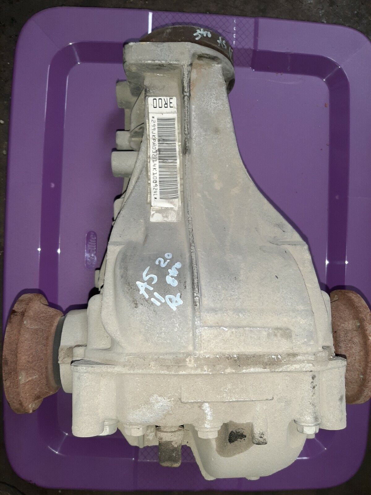 2010-2012 Audi A5 Quattro 2.0L Rear Differential Carrier Oem