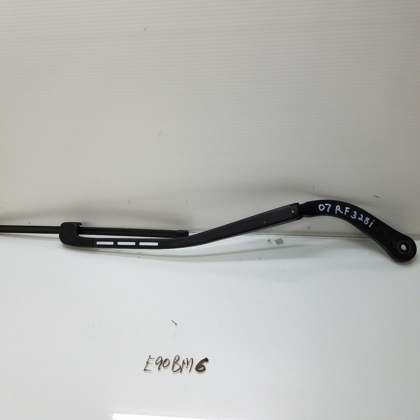 2007-2008-2009 BMW 325I 328I 330I 335I E90 Right Side Windshield Wiper Arm Oem