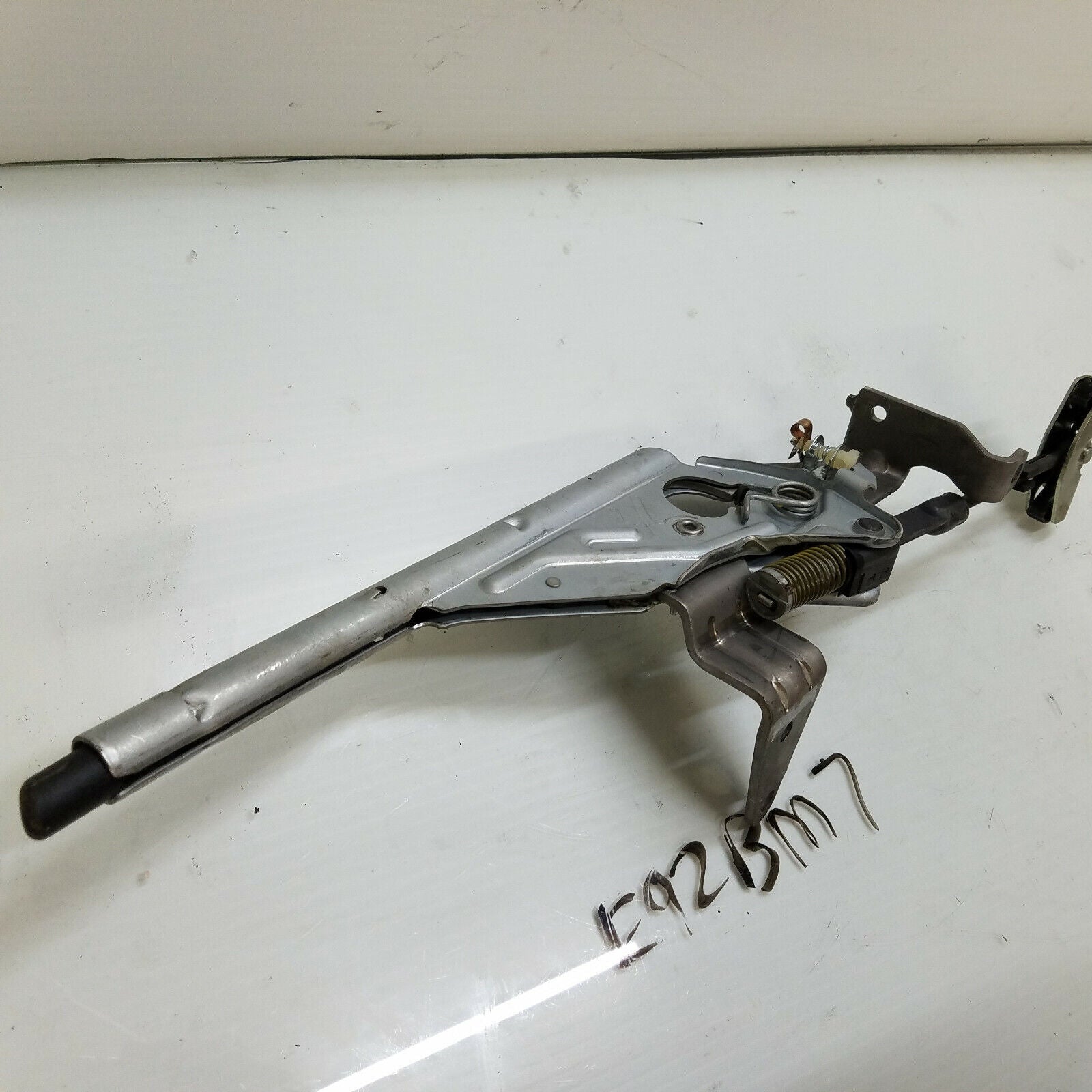 2011-2013 BMW 328I 335I Coupe Emergency Parking Hand Brake Lever Oem 6799101