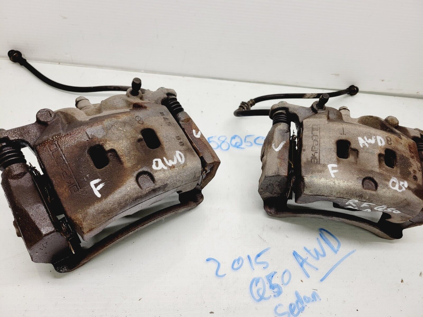 2014-2017 Infiniti Q50 Awd Sedan Right & Left Front Brake Calipers Pair Oem