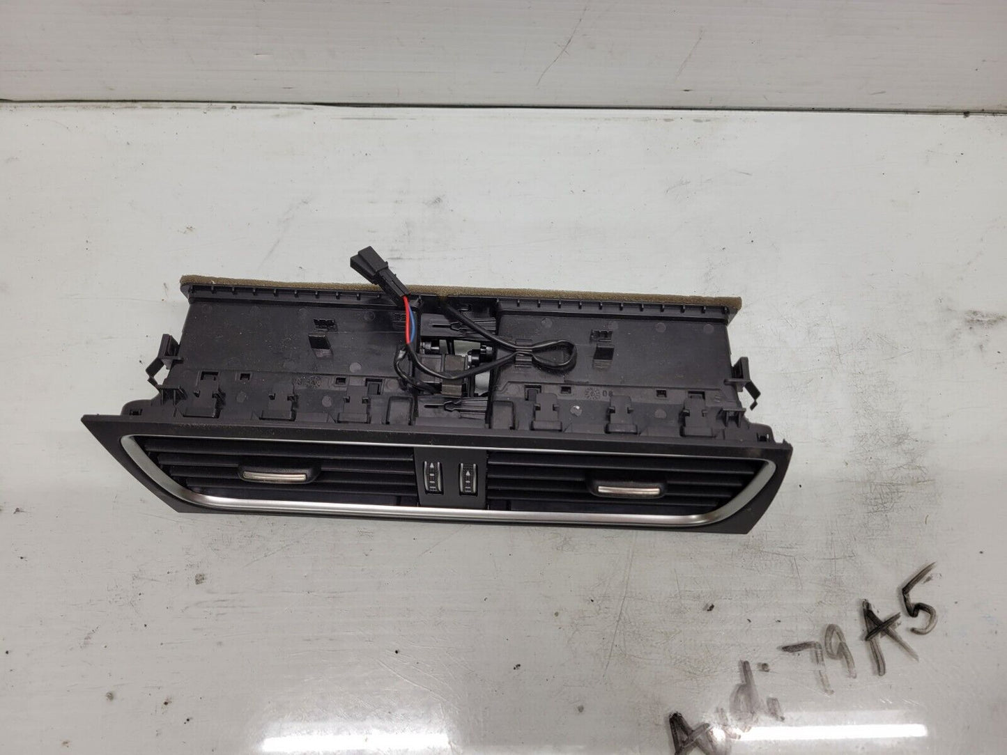 2009-2016 Audi A5 Center Dash Dashboard Ac Air Vent Panel Trim Oem