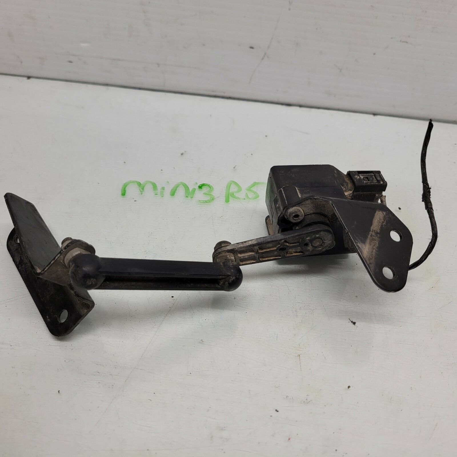 2007-2013 Mini Cooper Clubman Front Suspension Height Level Control Sensor Oem