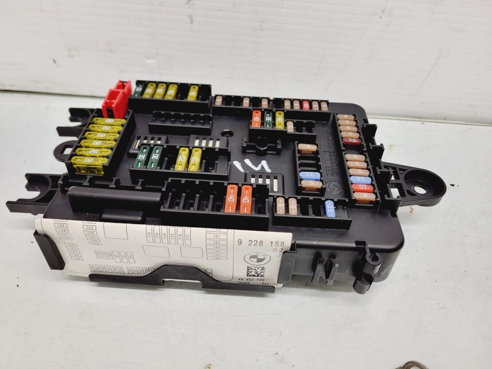 2012-2016 BMW 328I F30 Rear Power Distribution Fuse Box Module Oem