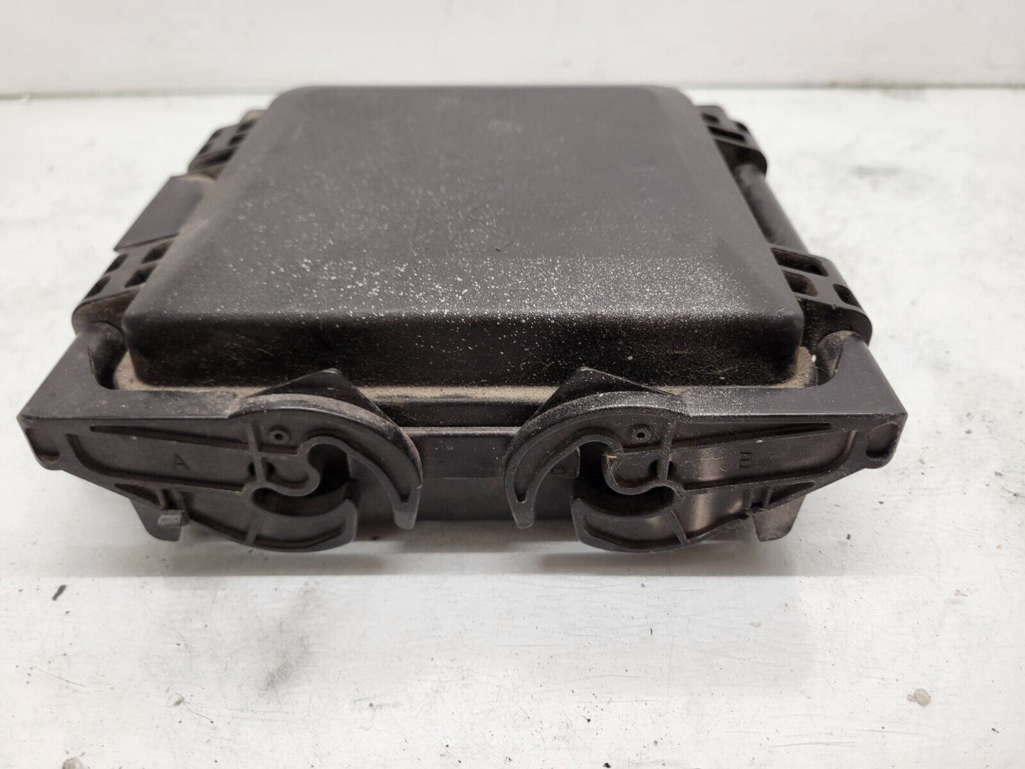 2013-2014 Cadillac Ats Fuse Box Relay Control Module Oem