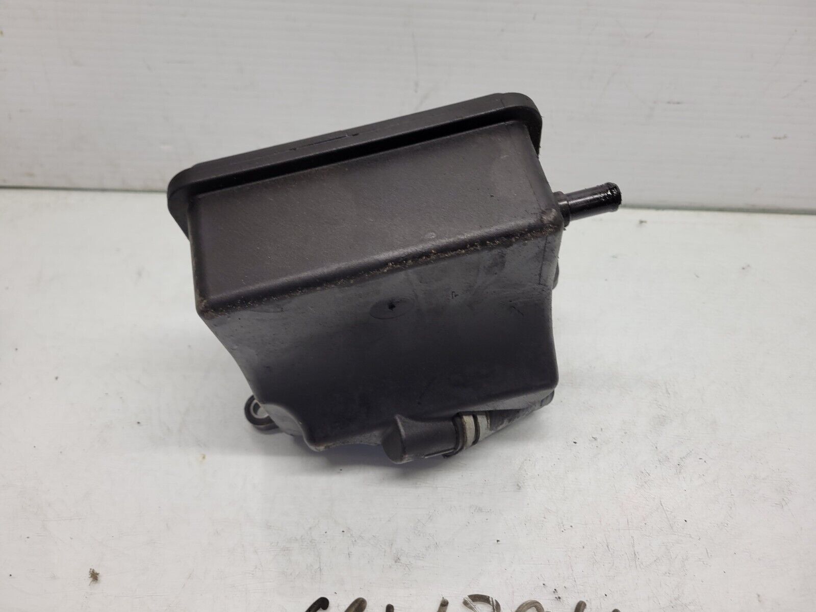 2012-2014 Mercedes C250 Power Steering Pump Reservoir Tank Oem