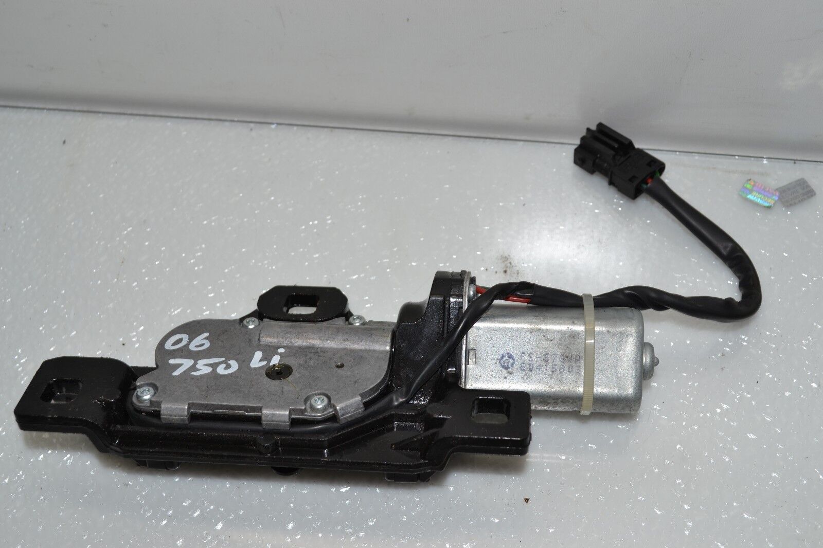 2006-2008 BMW 750Li 750I Trunk Lid Power Latch Actuator Motor 7014872