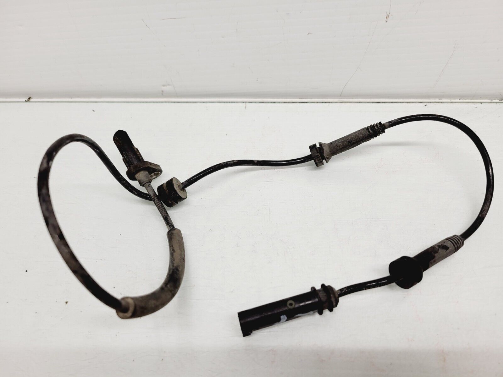 2016-2018 BMW 320I 330I 340I Right Front Wheel Abs Speed Sensor Oem